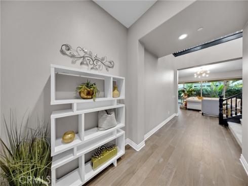 60 Dunmore , Irvine, CA