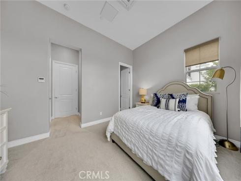60 Dunmore , Irvine, CA
