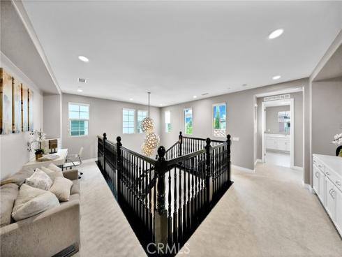 60 Dunmore , Irvine, CA