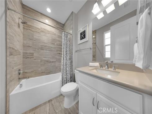 60 Dunmore , Irvine, CA