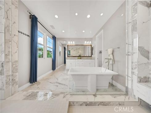 60 Dunmore , Irvine, CA