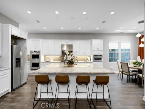 60 Dunmore , Irvine, CA