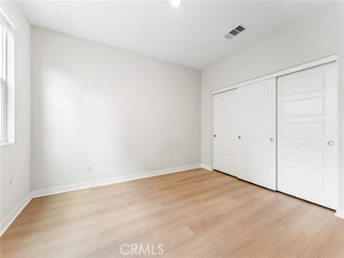 352 Chorus , Irvine, CA