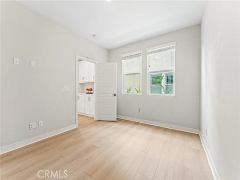 352 Chorus , Irvine, CA