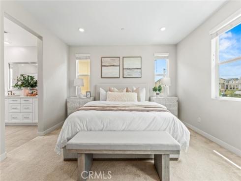 352 Chorus , Irvine, CA