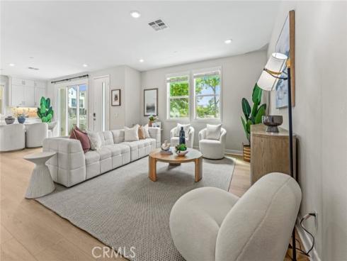 352 Chorus , Irvine, CA