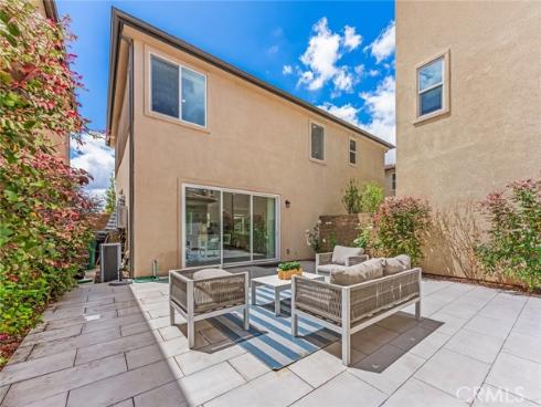352 Chorus , Irvine, CA