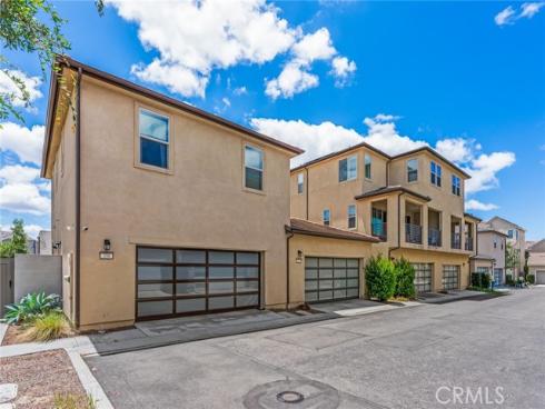 352 Chorus , Irvine, CA
