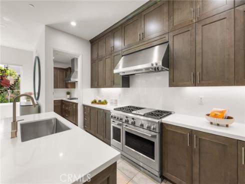 65  Glacier Valley  , Irvine, CA