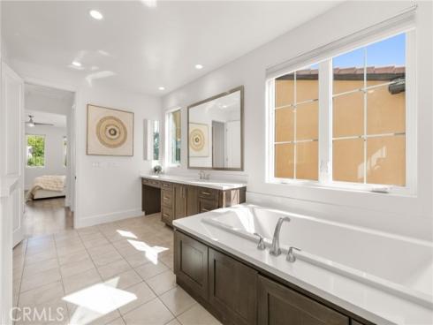 65  Glacier Valley  , Irvine, CA