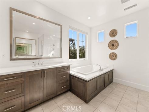 65  Glacier Valley  , Irvine, CA