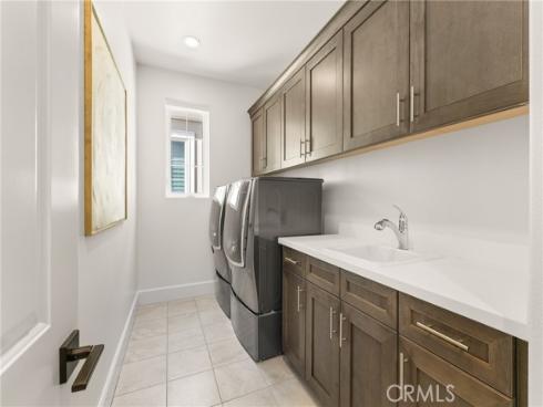 65  Glacier Valley  , Irvine, CA