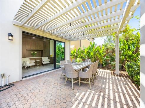 65  Glacier Valley  , Irvine, CA