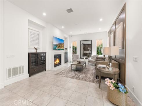 65  Glacier Valley  , Irvine, CA