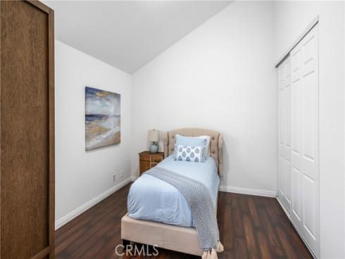 492 E Yale Loop , Irvine, CA