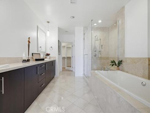402 S Rockefeller 406 , Irvine, CA