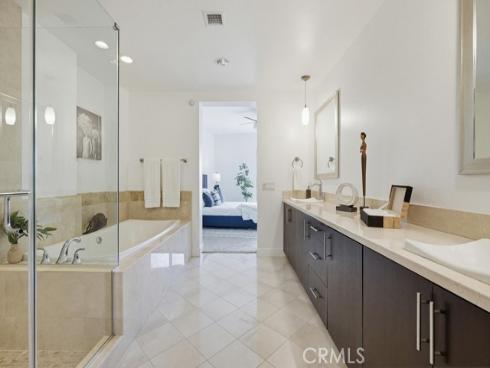 402 S Rockefeller 406 , Irvine, CA