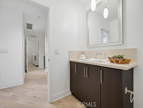 402 S Rockefeller 406 , Irvine, CA
