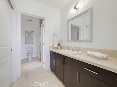 402 S Rockefeller 406 , Irvine, CA