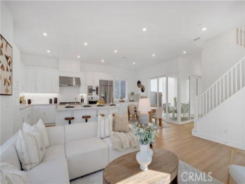 157 Sawbuck , Irvine, CA