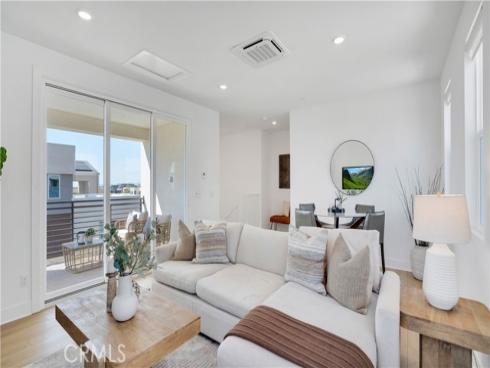 157 Sawbuck , Irvine, CA