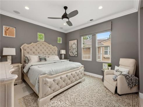 17 Canopy , Irvine, CA