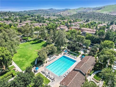 17 Canopy , Irvine, CA