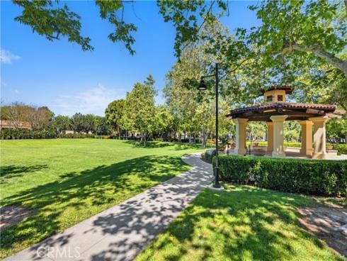 17 Canopy , Irvine, CA