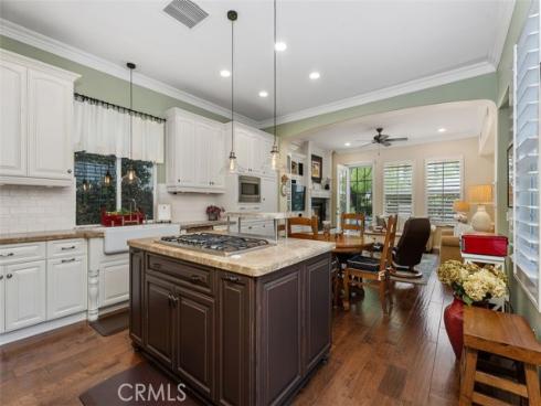 25  Carpenteria  , Irvine, CA