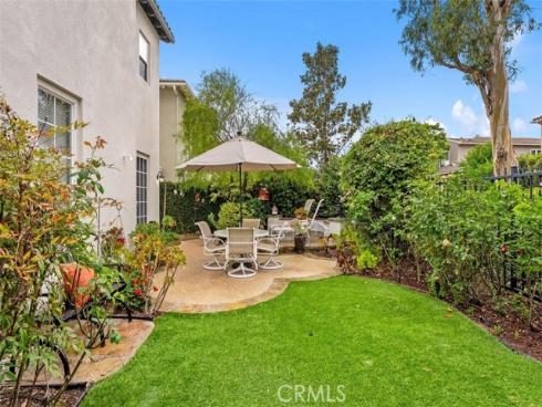 25  Carpenteria  , Irvine, CA