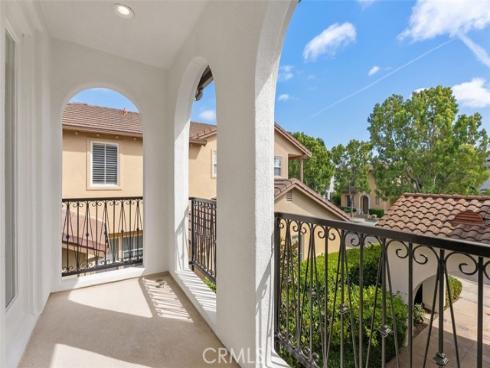 25  Carpenteria  , Irvine, CA