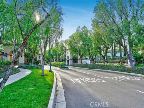 25  Carpenteria  , Irvine, CA