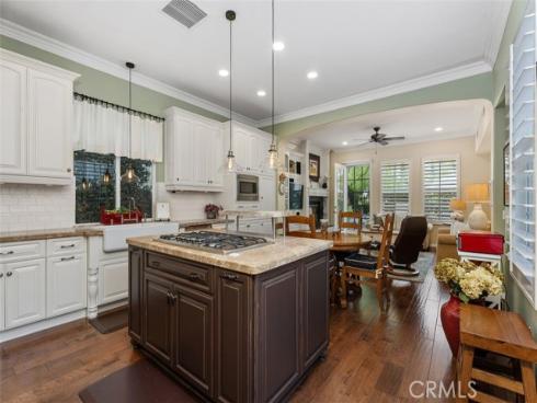 25  Carpenteria  , Irvine, CA