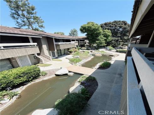 256  Streamwood  , Irvine, CA