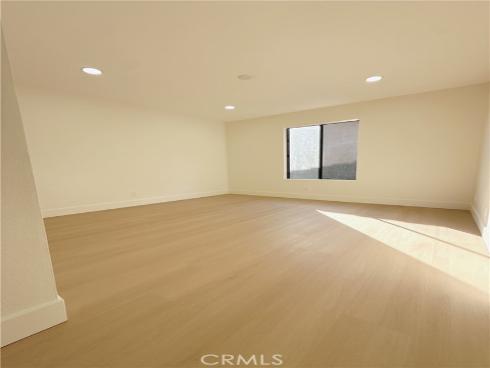 256 Streamwood , Irvine, CA