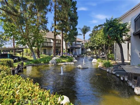 406 Orange Blossom , Irvine, CA