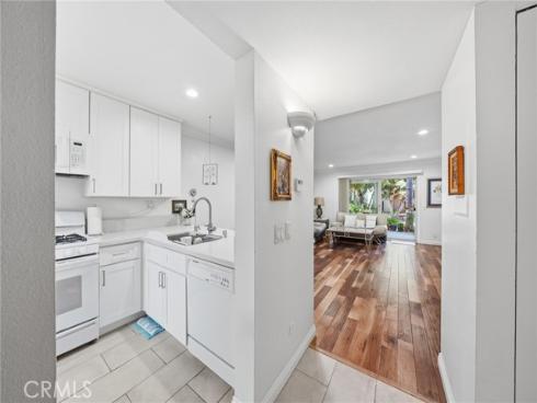 406 Orange Blossom , Irvine, CA