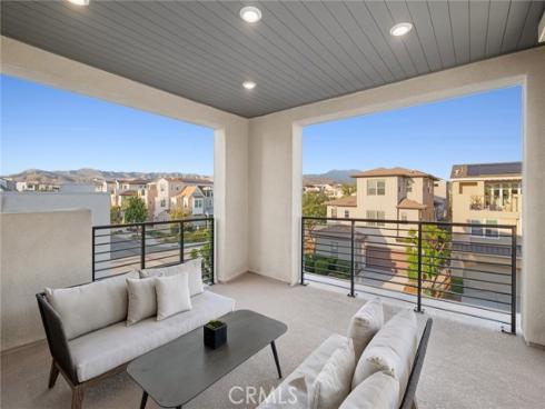 157 Crossover , Irvine, CA