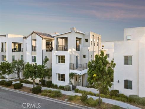 157 Crossover , Irvine, CA