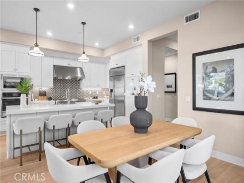 157 Crossover , Irvine, CA