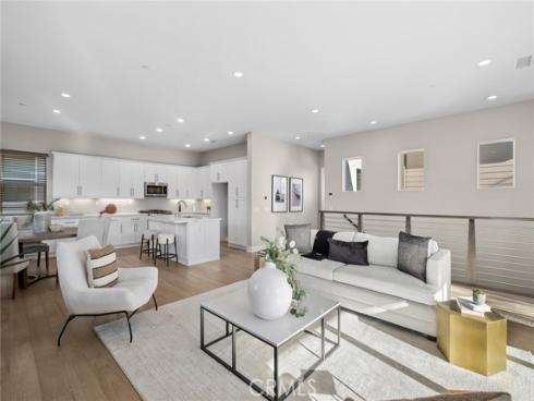 217 Cultivate , Irvine, CA