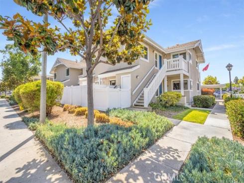 113 Tarocco , Irvine, CA