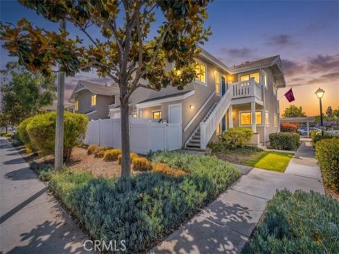 113 Tarocco , Irvine, CA