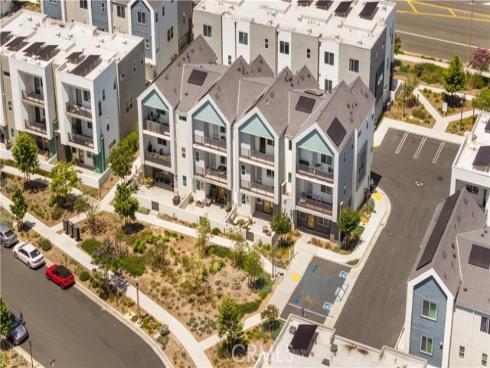 253 Sash , Irvine, CA