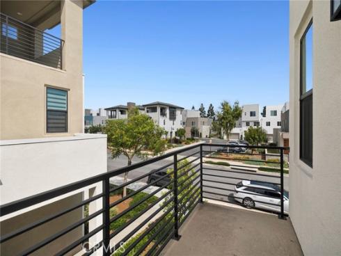 305  Novel  , Irvine, CA