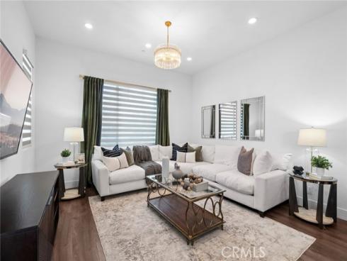 305  Novel  , Irvine, CA