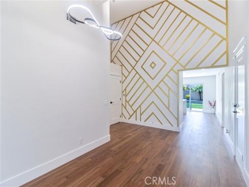 4122 Loma , Irvine, CA