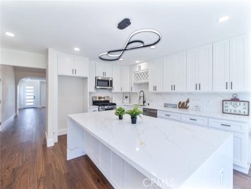 4122 Loma , Irvine, CA