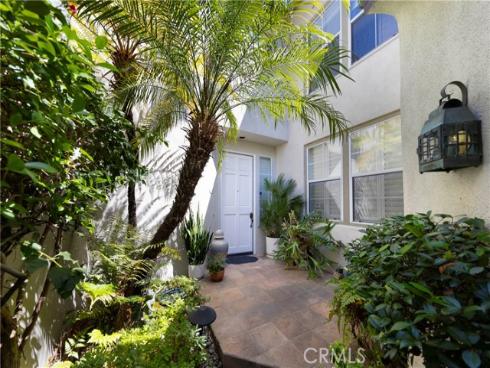 8 Longbourn Aisle , Irvine, CA