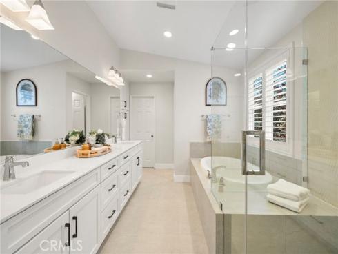 128 Mongoose , Irvine, CA